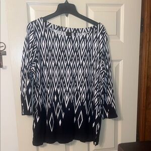 Rafaella Black and White Graphic 3/4 Sleeve Tunic